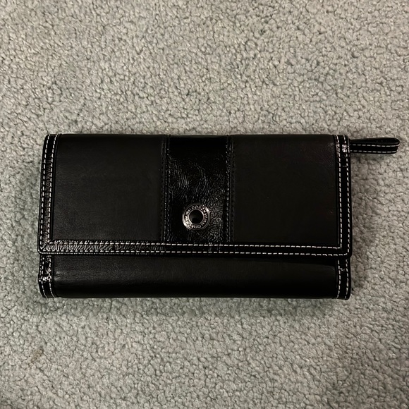 Coach wallet in black leather. - Picture 1 of 11